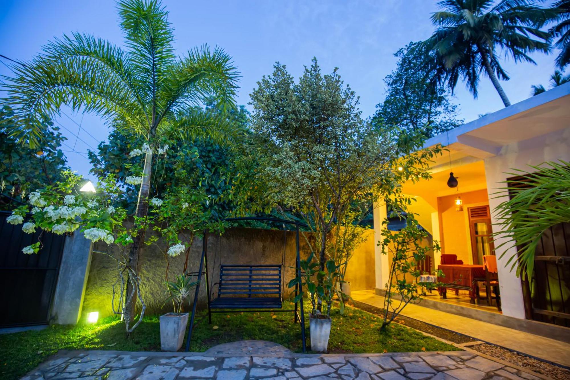 Saku Residence أونا واتونا المظهر الخارجي الصورة