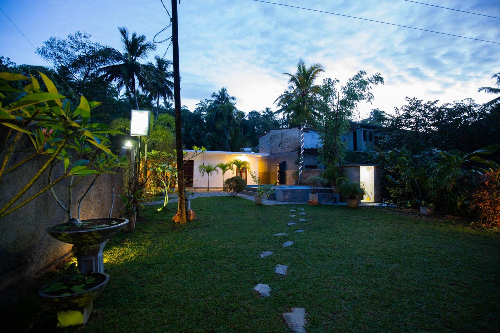 Saku Residence أونا واتونا المظهر الخارجي الصورة